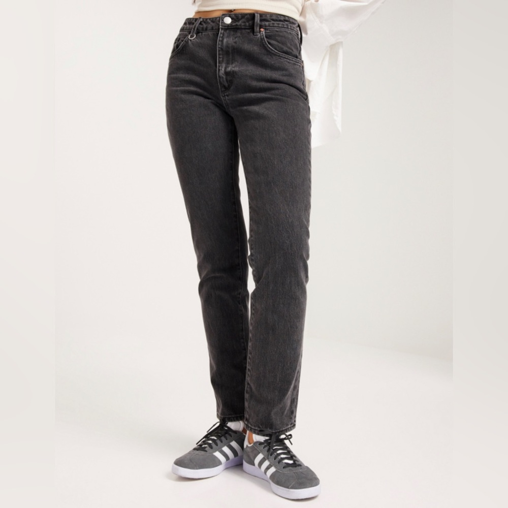 Neuw jeans Lexi high waist straight leg black - nwt